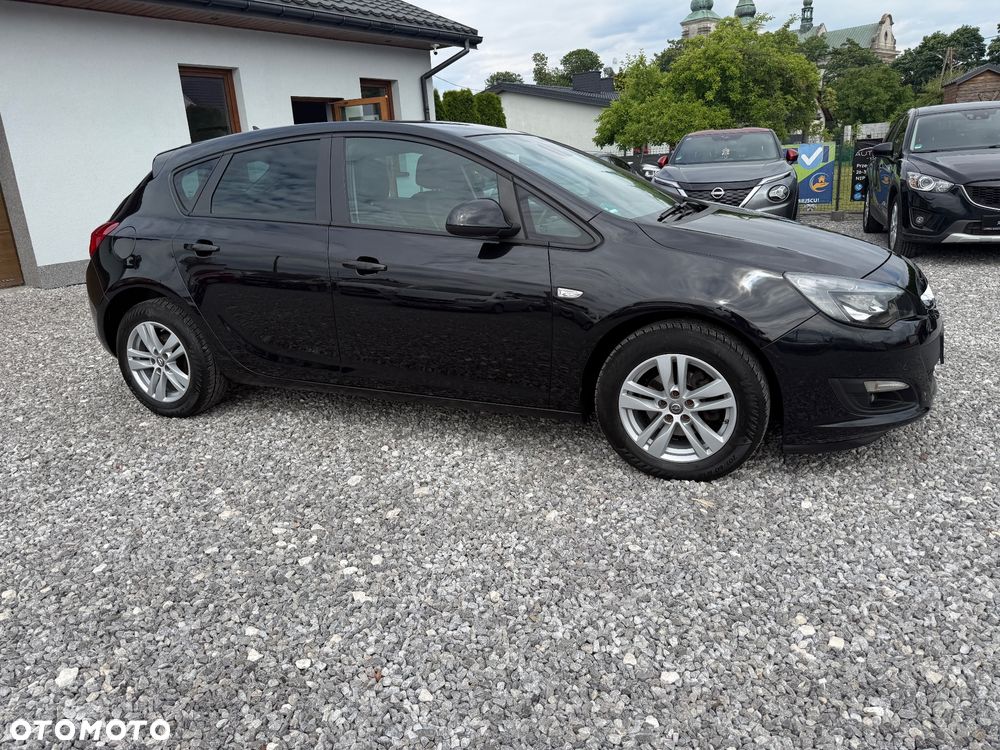 Opel Astra 1.4 T Cosmo - 21