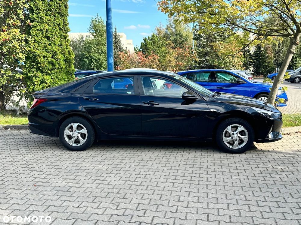 Hyundai Elantra 1.6 Modern CVT - 2