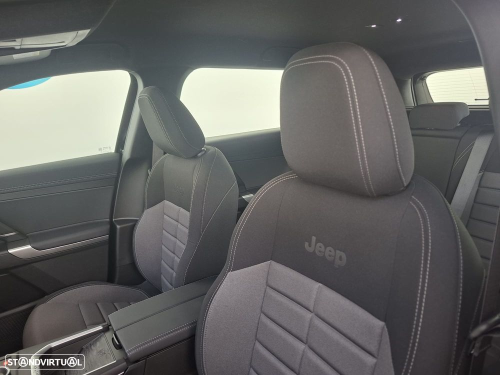 Jeep Compass - 12