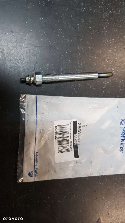 Świeca żarowa pasuje do: PERKINS - 1