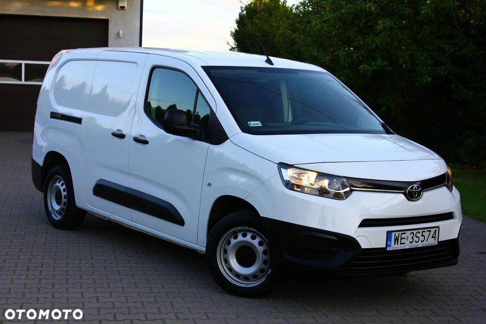 Toyota Proace City 1.5D-4D 102KM LONG L2 3 Osobowy Chłodnia - 1