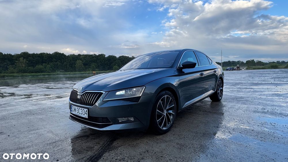 Skoda Superb 2.0 TDI L&K DSG - 18