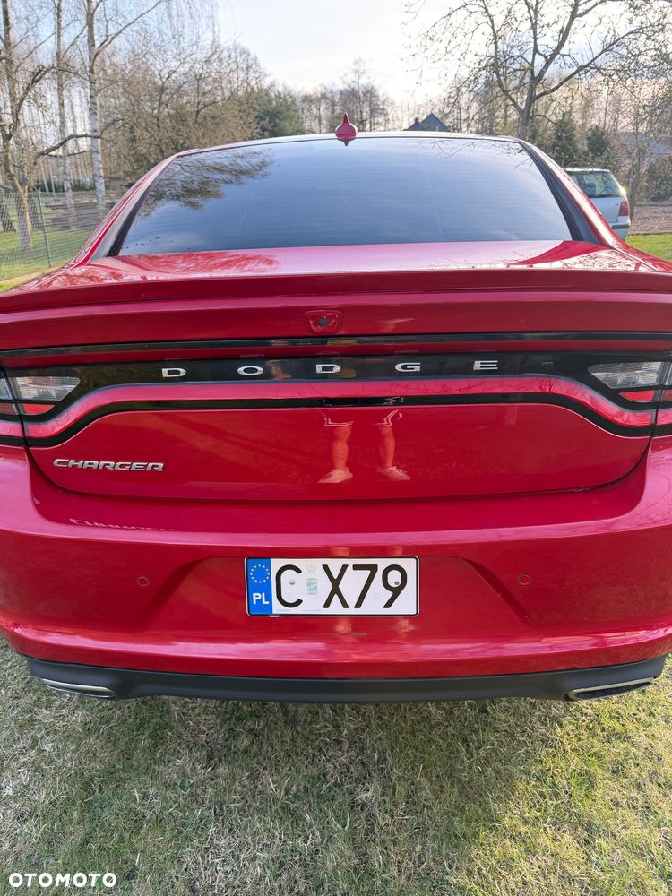 Dodge Charger 5.7 V8 RT - 3