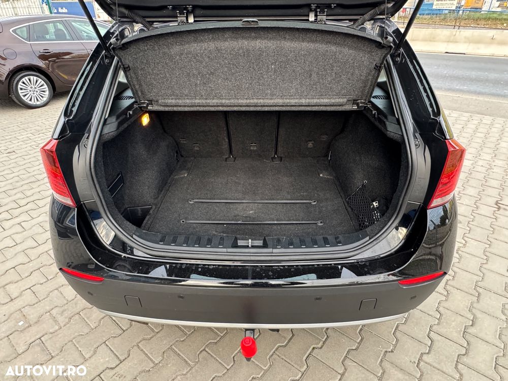 BMW X1 xDrive20d - 38