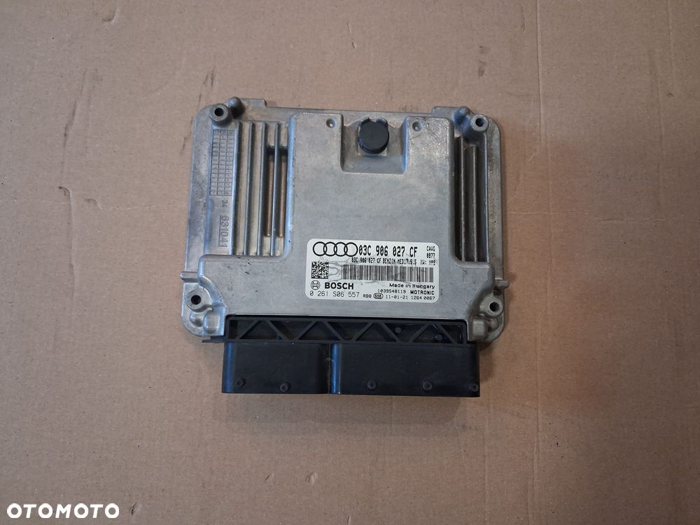 Sterownik silnika AUDI  A1 1.4 TFSI  03C906027CF   0261S06557 - 1