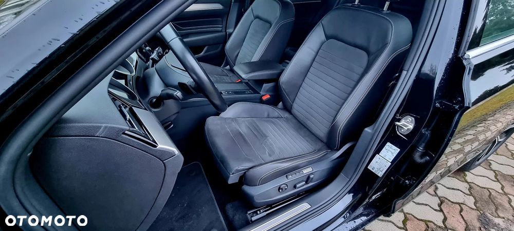 Volkswagen Passat 1.5 TSI EVO Elegance DSG - 17