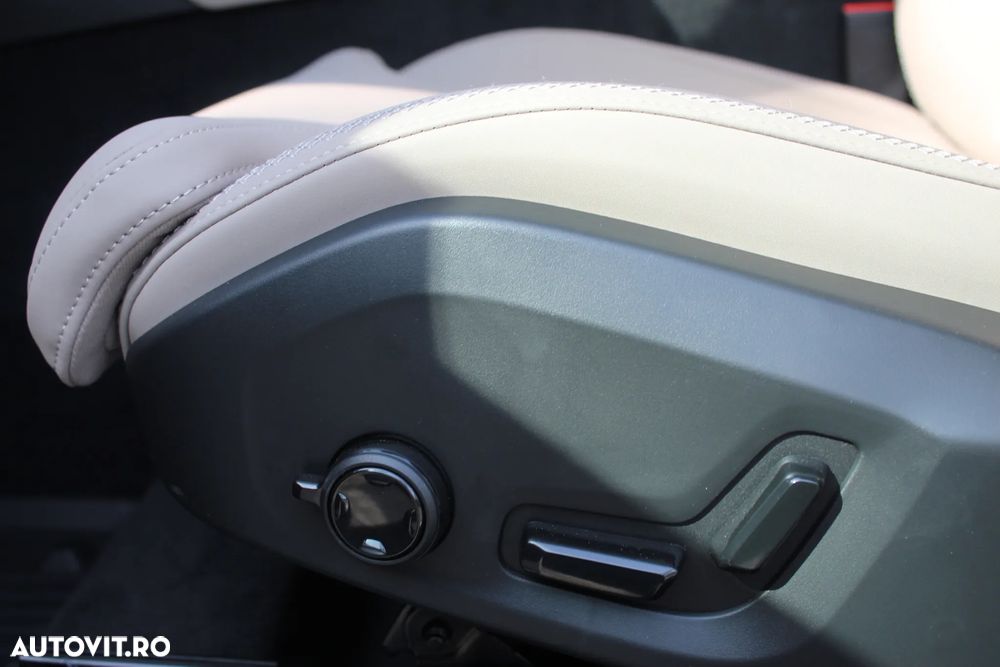 Volvo XC 90 B5 B AWD Plus Bright - 12
