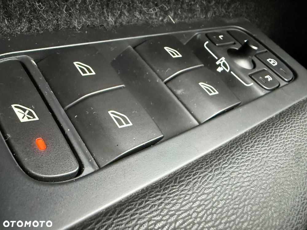 Volvo XC 40 D3 SCR Inscription - 37