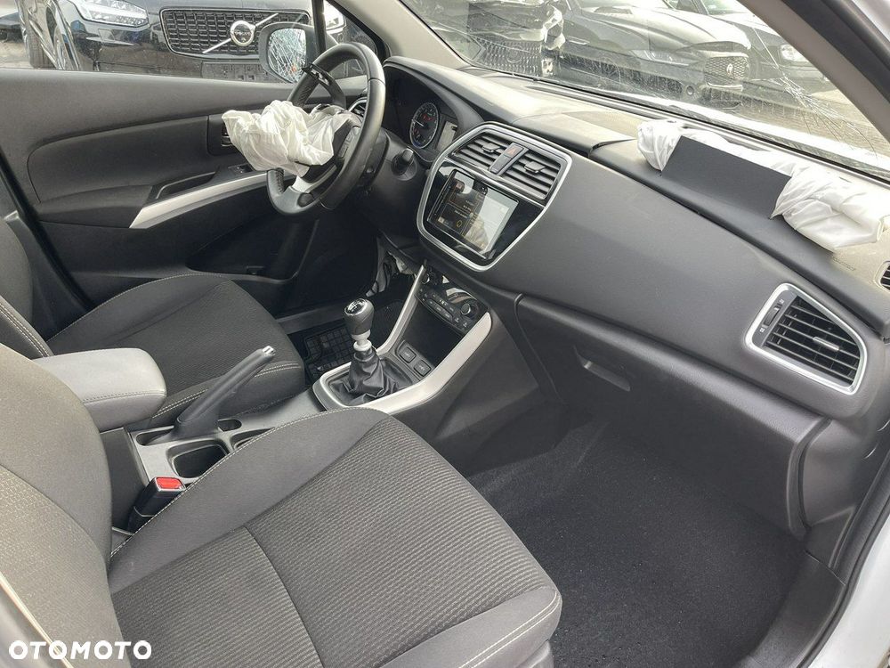 Suzuki SX4 S-Cross 1.4 T Premium 4WD - 10