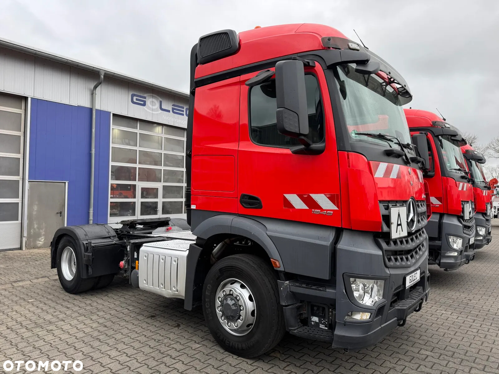 Mercedes-Benz AROCS 1845 LS 4x4 HAD CIĄGNIK SIODŁOWY Z HYDRAULIKĄ WYWROTU - 11