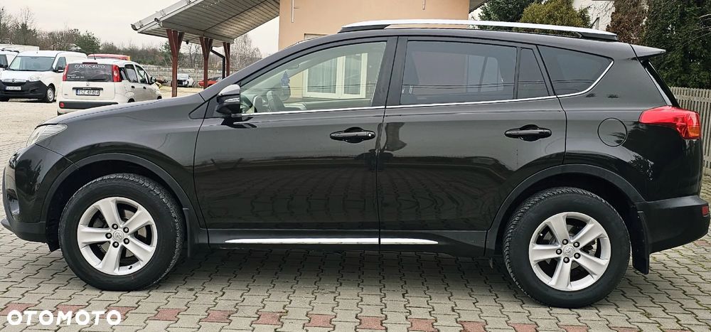 Toyota RAV4 2.2 D-CAT Premium - 9