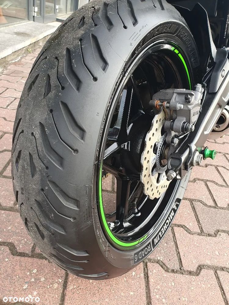 Kawasaki Ninja - 11