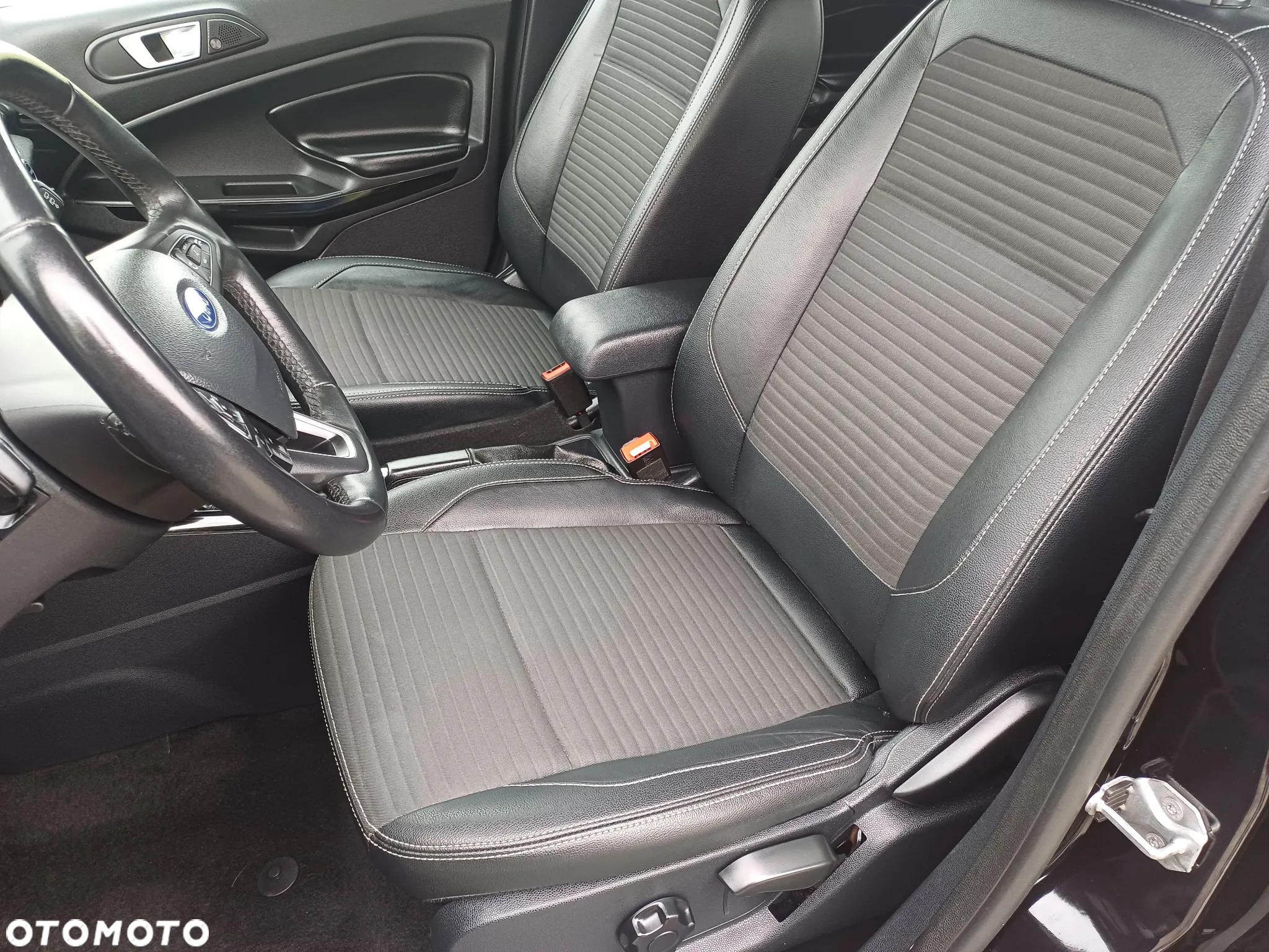 Ford EcoSport 1.5 EcoBlue Titanium ASS - 31