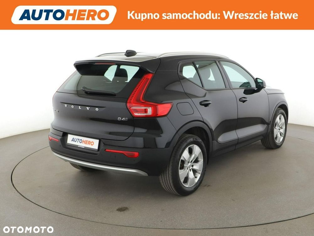 Volvo XC 40 D4 AWD Momentum Pro - 8