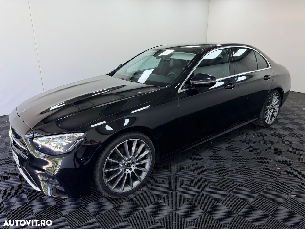 Mercedes-Benz E 200 9G-TRONIC AMG Line - 11