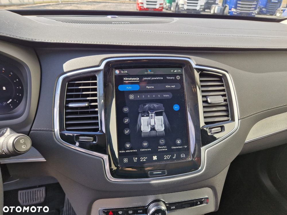 Volvo XC 90 B5 D AWD Plus Bright - 11