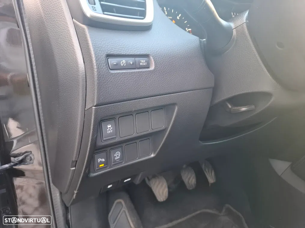 Nissan Qashqai 1.5 dCi Tekna Alcantara - 27