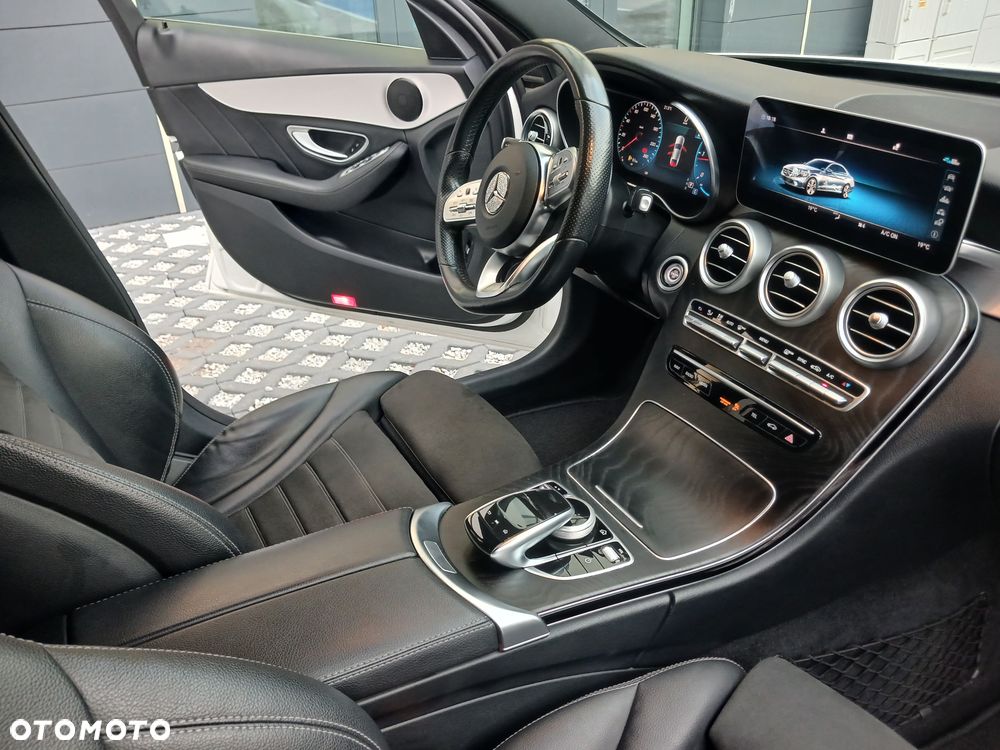 Mercedes-Benz Klasa C 180 d 9G-TRONIC AMG Line - 24