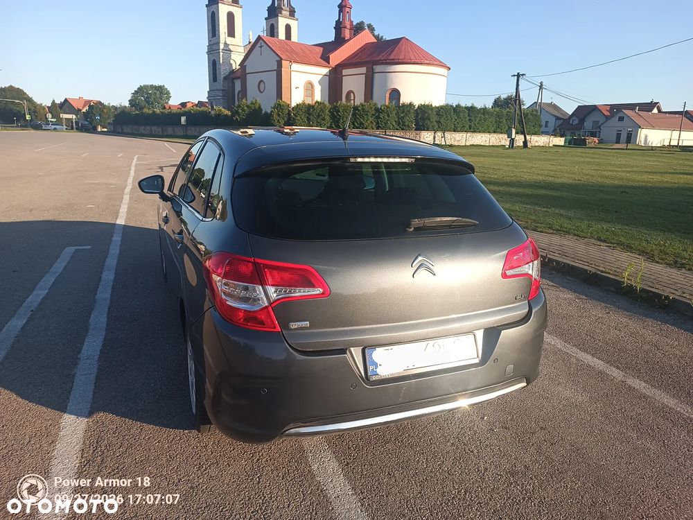 Citroen C4 2012 photo 4