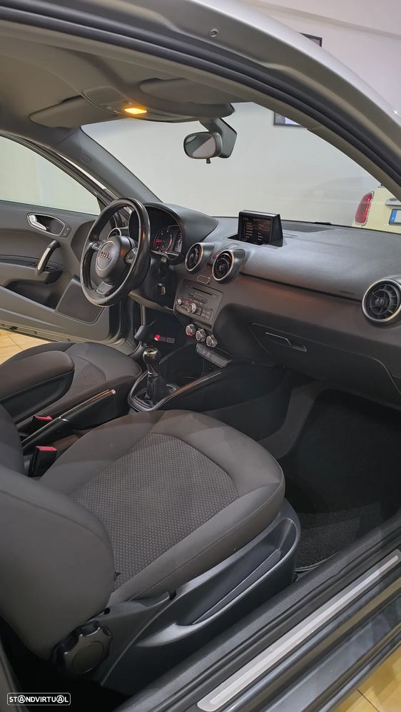 Audi A1 1.6 TDI S line Sport Pack - 14