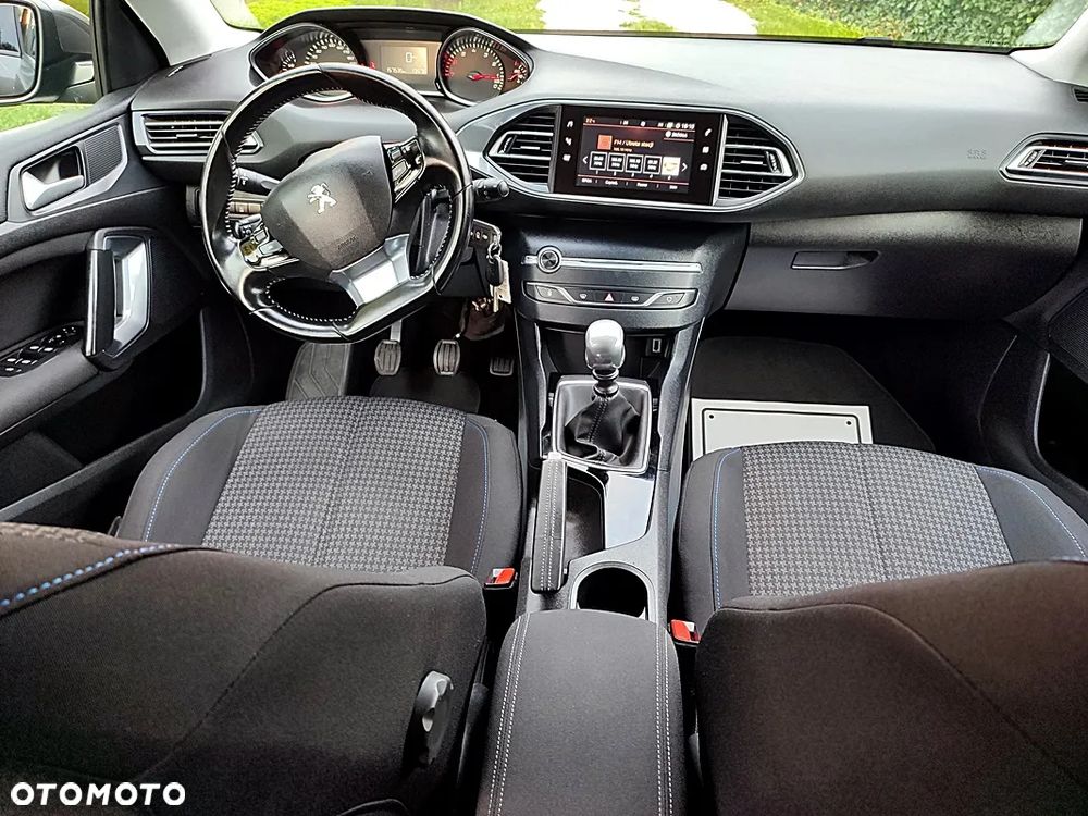 Peugeot 308 SW PureTech 110 Stop & Start Style - 20