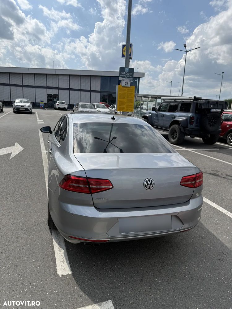 Volkswagen Passat 2.0 TDI DSG 4Motion Highline - 3