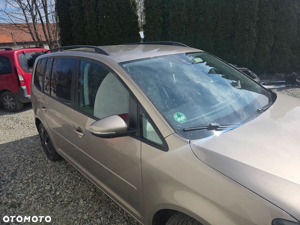 Volkswagen Touran 2.0 TDI DPF BlueMotion Technology DSG Cup - 3