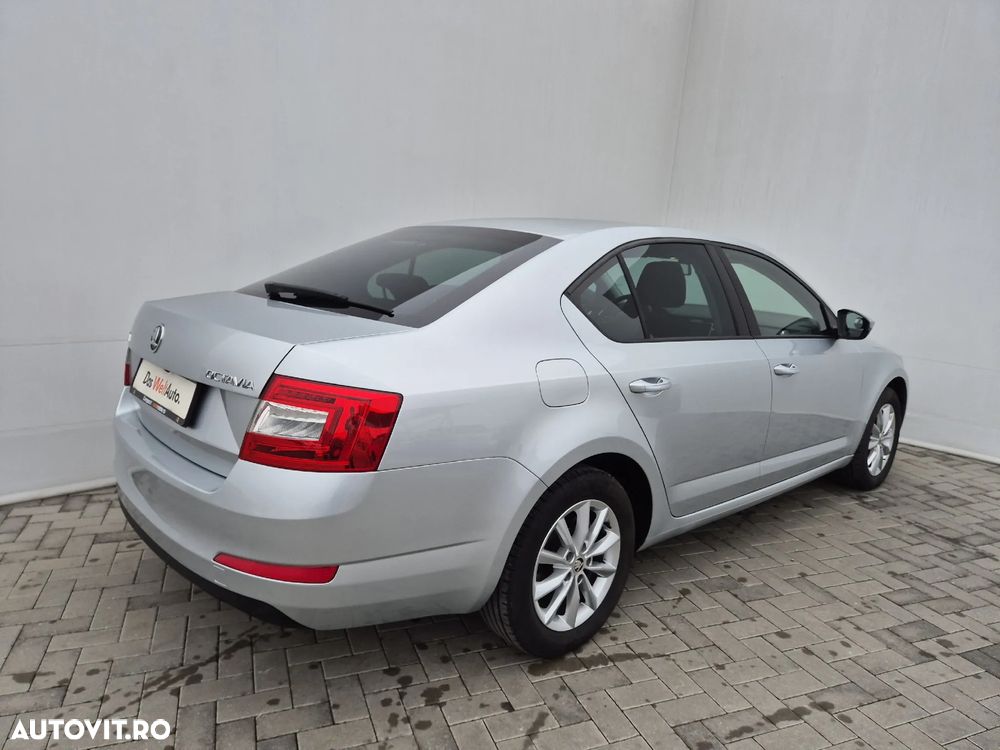 Skoda Octavia 2.0 TDI STYLE - 5