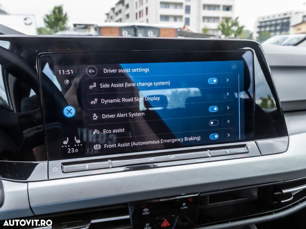 Volkswagen Golf 1.5 eTSI ACT DSG MHEV Life - 29