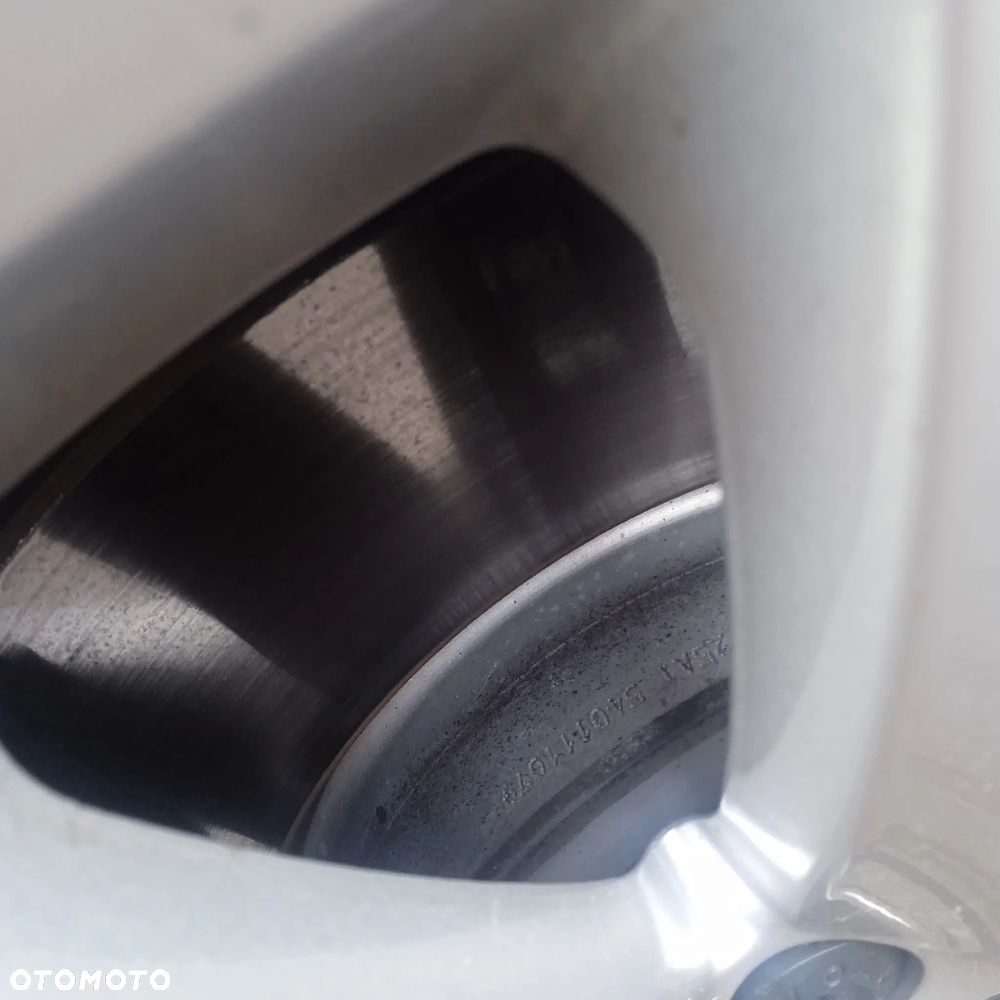 Volkswagen Passat 2.0 TDI Comfortline - 35
