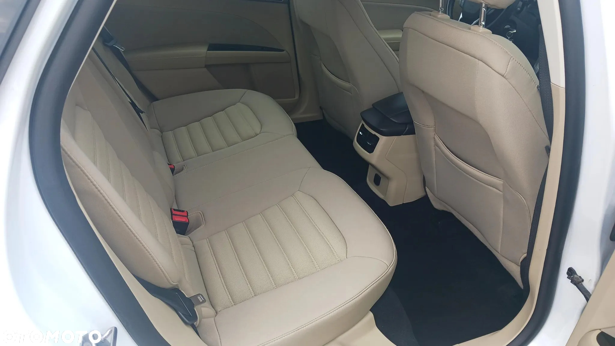 Ford Mondeo 2.0 EcoBlue Trend - 26