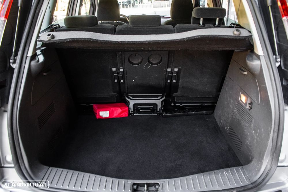 Ford Focus C-Max 1.6 TDCi Connection - 27
