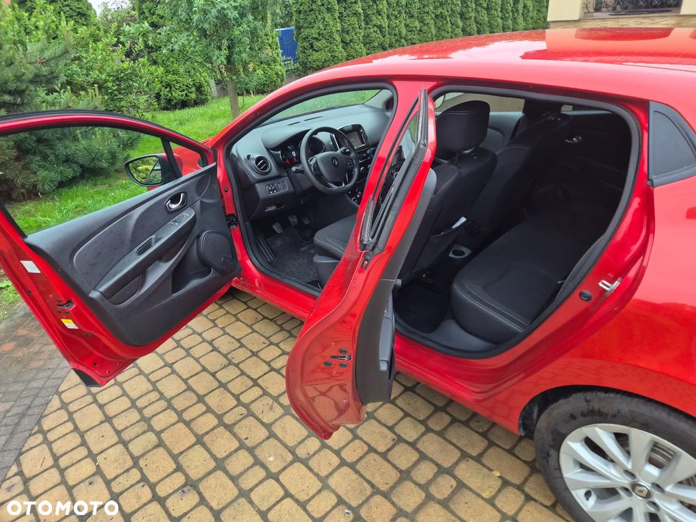 Renault Clio - 12