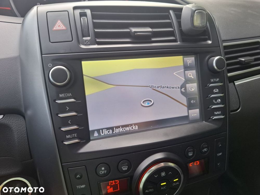 Toyota Verso 1.8 Premium MS - 31
