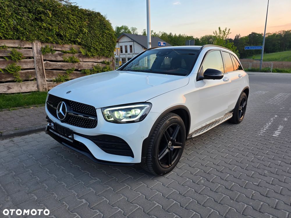 Mercedes-Benz GLC 200 4Matic 9G-TRONIC AMG Line - 8