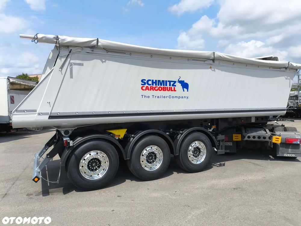Schmitz Cargobull 26,5m3 Extra Light 5012kg - 5
