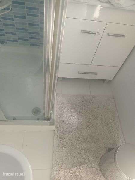 Vende- se T3 Campo de Ourique - Grande imagem: 4/5