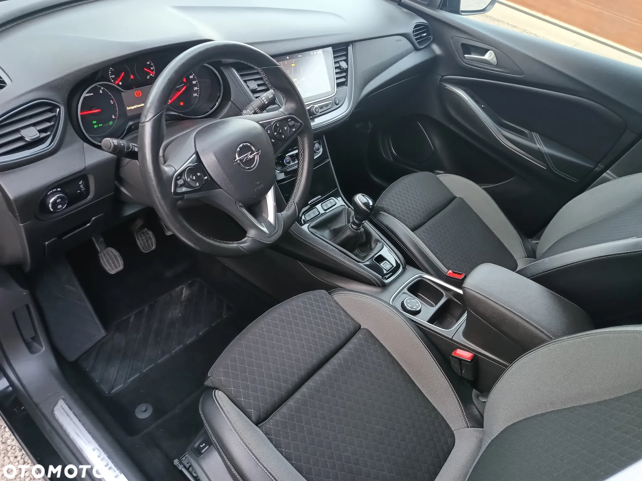 Opel Grandland X 1.6 D Start/Stop Business INNOVATION - 8