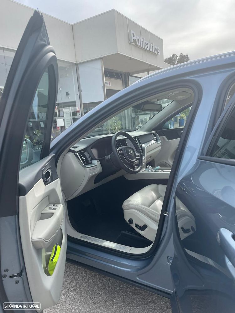 Volvo XC 60 2.0 T8 PHEV Momentum AWD - 8