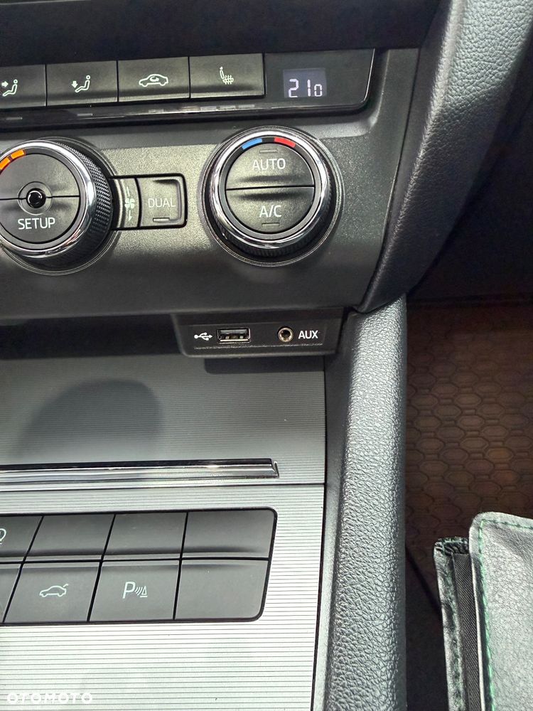 Skoda Octavia 1.4 TSI Ambition DSG - 36