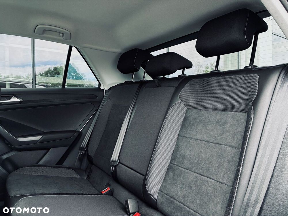 Volkswagen T-Roc - 7