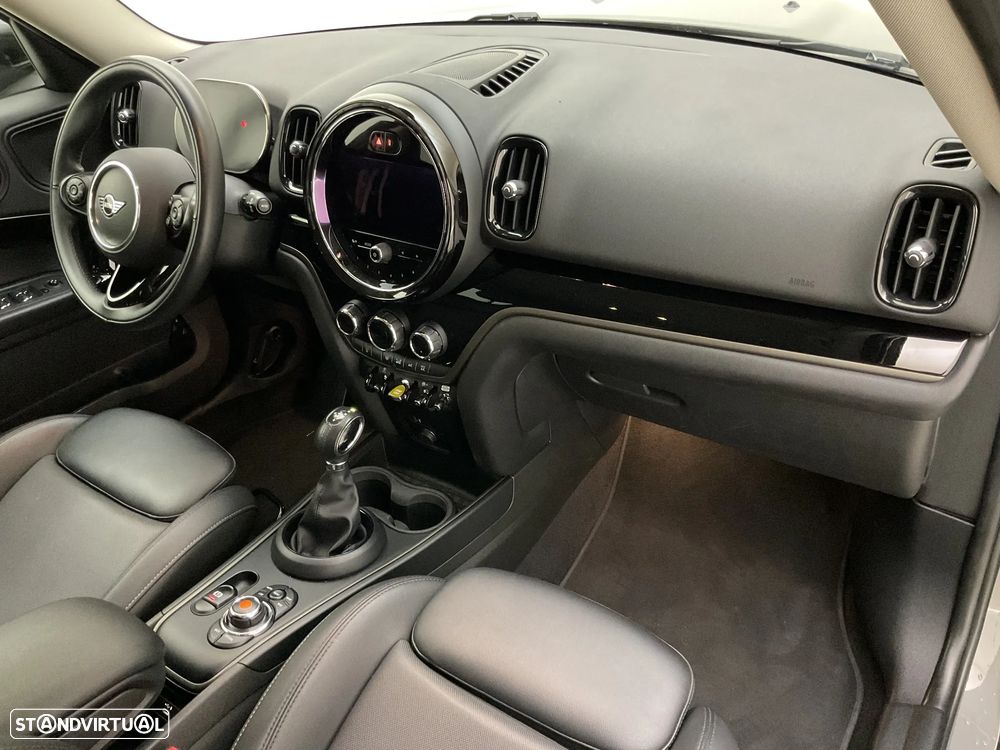 MINI Countryman Cooper SE ALL4 Auto - 13