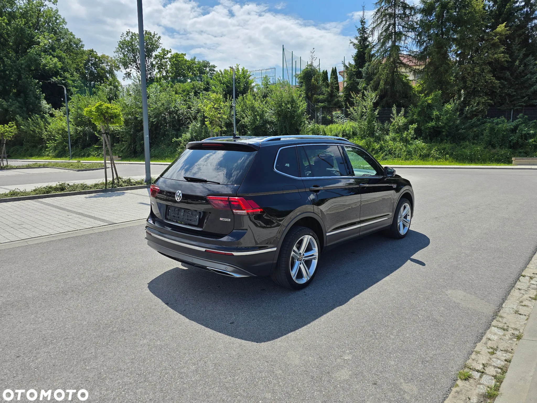 Volkswagen Tiguan Allspace 2.0 TSI 4Mot Highline DSG - 20