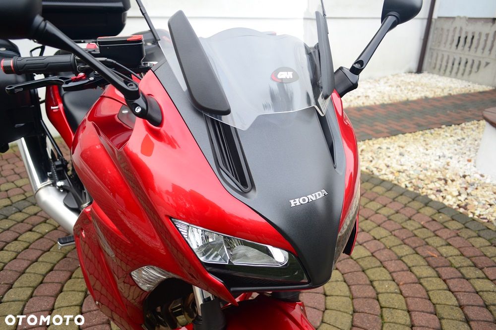 Honda CBF - 4
