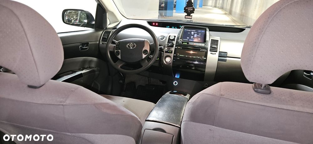 Toyota Prius 1.5 VVT-i Sol - 21