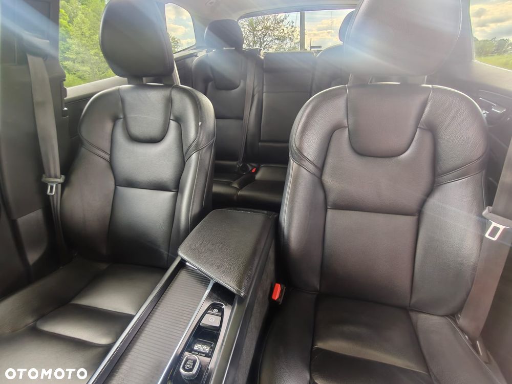 Volvo XC 60 T6 AWD Inscription - 19