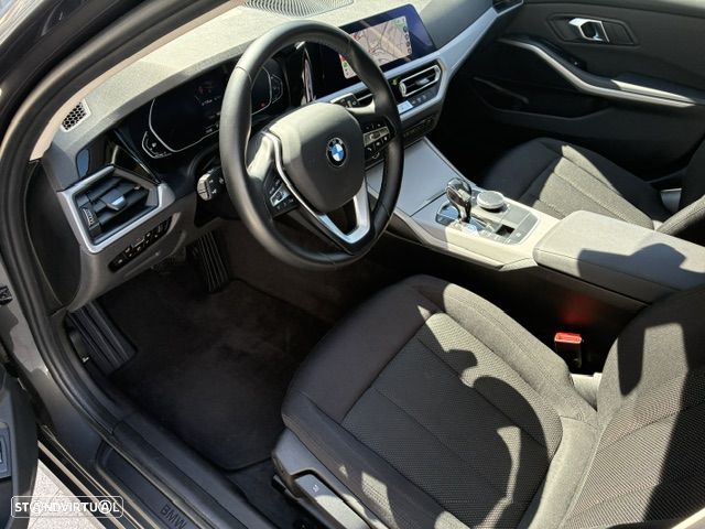 BMW 330 e Auto - 14