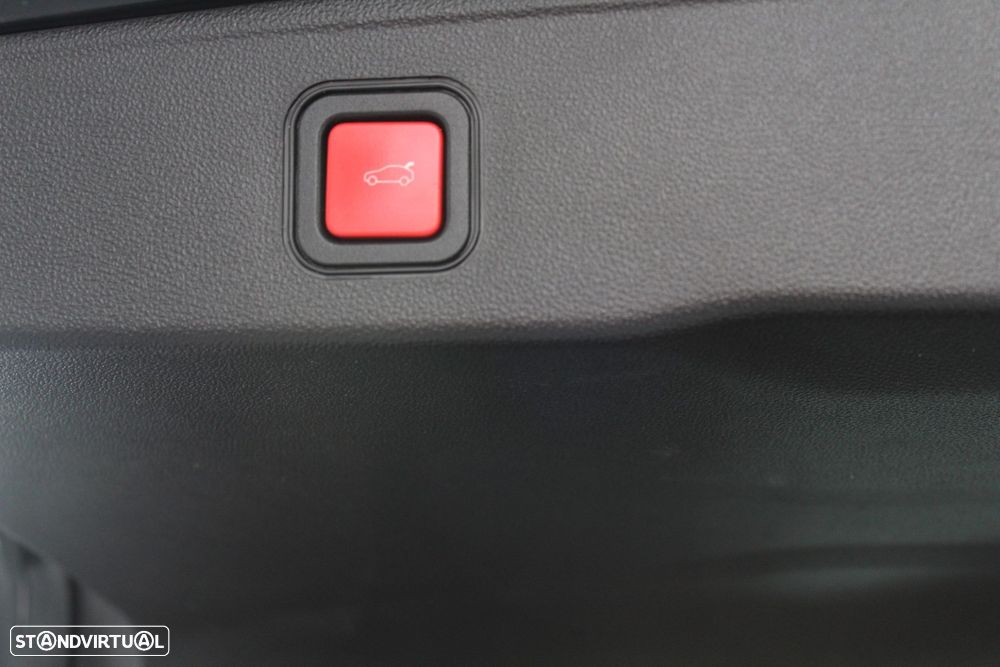 Jeep Avenger 1.2 GSE T3 Altitude - 19