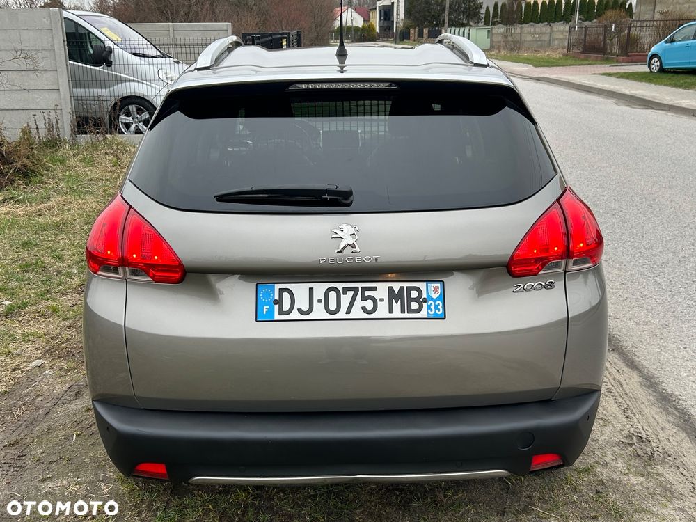 Peugeot 2008 - 5