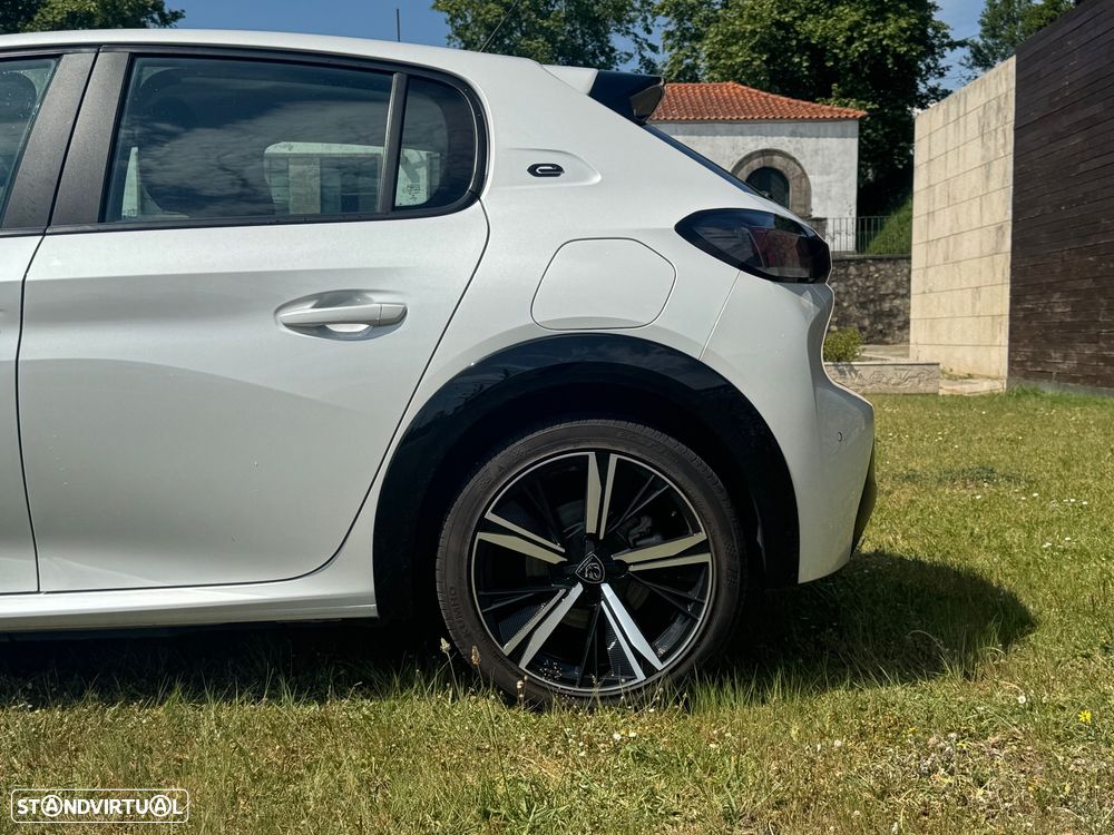 Peugeot e-208 Active Pack - 13